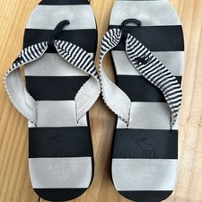 Abercrombie & Fitch Beach Pool