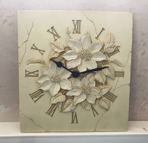 Highly decorative wall clock - ,