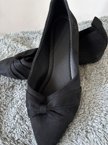 Bnwt black suede - bnwt, pointed