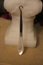 SMALL ANTIQUE BUTTON HOOK -