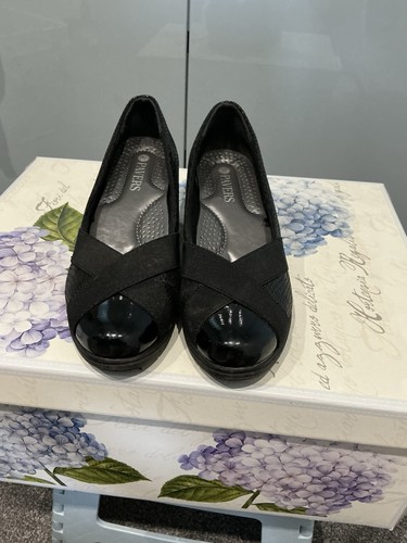 Pavers black leather wedge - black,