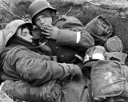 Germans soldiers smoking - soldiers,