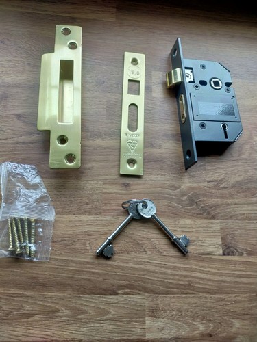 Yale m560 brass 5 - brass,
