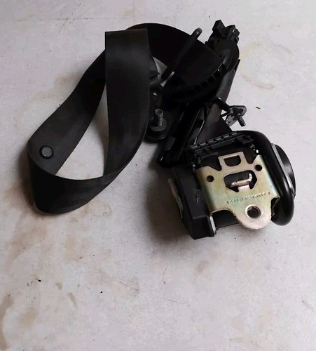Range rover evoque seat belt - rover,