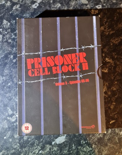 Prisoner cell block - prisoner,