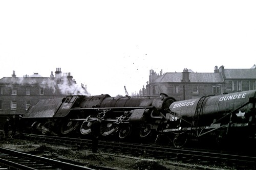 Locomotive 44975 derailment - locomotive,