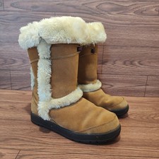 UGG Nightfall Women's Boots Size 8 Brown Suede