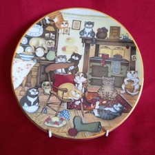 THE CAT COLLECTION COLLECTORS PLATE, LINDA JANE SMITH. KITCHEN CHAOS