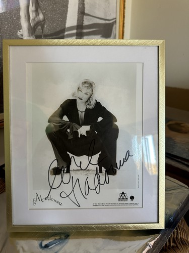 Madonna autographed 8x10 - madonna, b&w