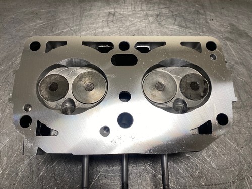 Reconditioned cylinder head - reconditioned,