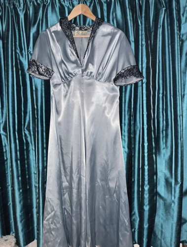 Silky silver vintage - , dress