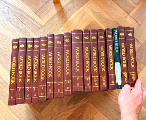 The world book - the,