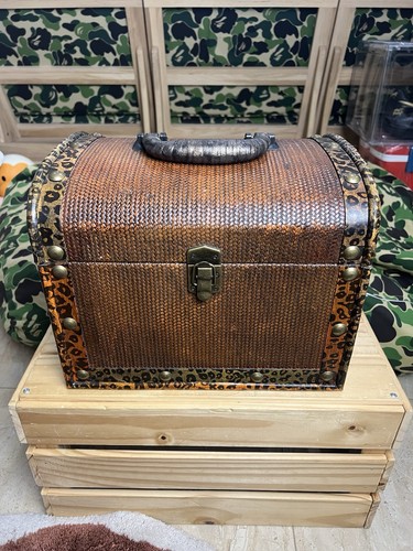 Vintage decorative leopard - vintage,