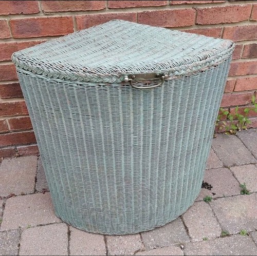 Vintage lloyds loom - vintage, corner