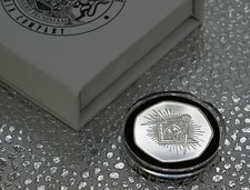 FREEMASONS MASONIC Silver Commemorative in Presentation/Display/Gift Box. Masons