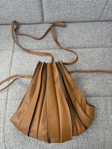 Lupo barcelona tan colour