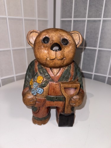 Wooden gardener bear flowers - wooden,
