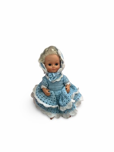 Vintage 1970s lil miss - miss, bed