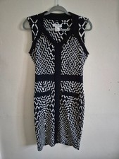 Navy Blue and White Jus