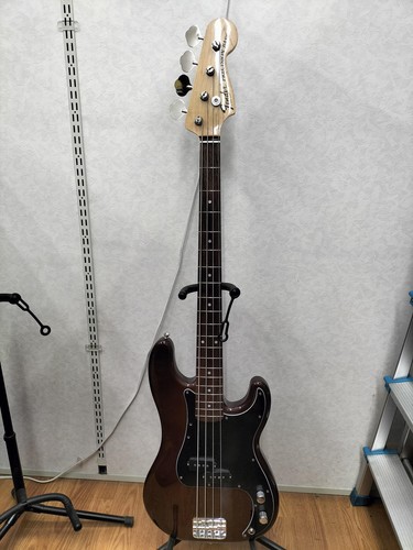 Fender made japan precision - fender, in
