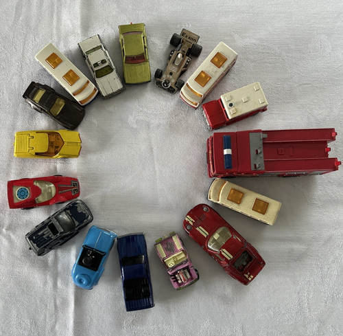 Bundle mainly matchbox - of,