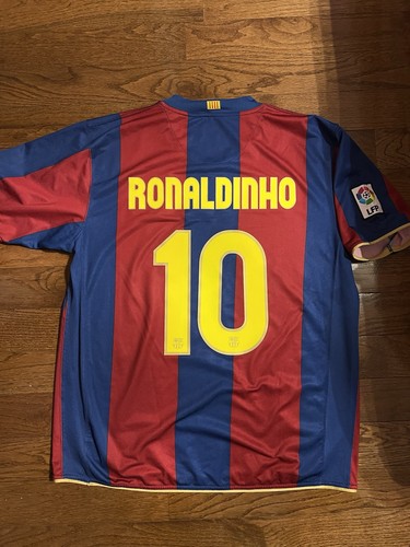Ronaldinho barcelona 2007 - 10,
