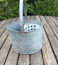 VINTAGE GALVANISED MOP BUCKET WITH WRINGER
