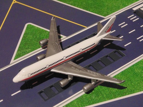 Rev white 747 plane - white,