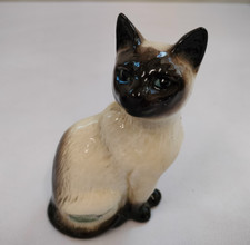 Vintage Beswick Siamese Cat Ceramic Figurine #1887