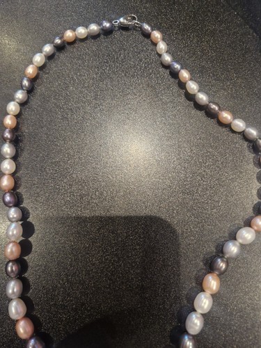 Pearls genuine cultured - pearls,