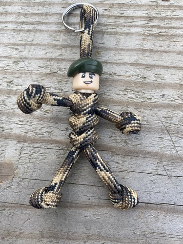 Paracord buddy green - paracord, beret