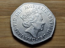 50p 2015 - Royal Shield / Elizabeth II - Circulated Coin / 5th Portrait
