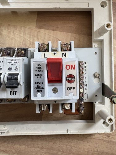 Wylex 100a main - wylex,