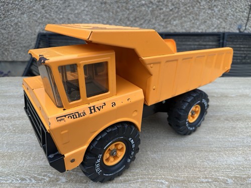 Vintage tonka truck - tonka,