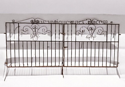 Pair old cast iron - iron, driveway