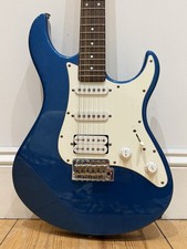 Vintage Yamaha Pacifica 012