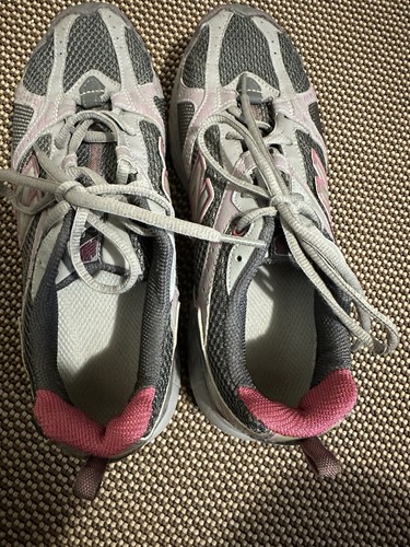 Nike gray sneaker with - sneaker, pink