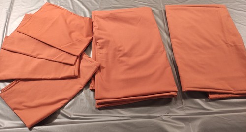 Pair matching single duvet - of,