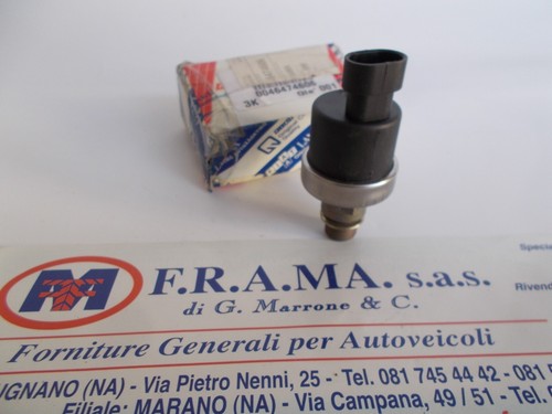 Point oil pressure - oil,