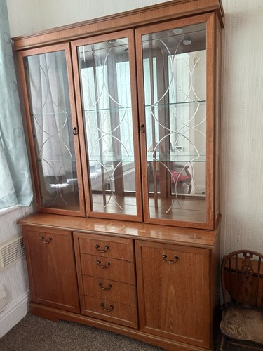Walnut and glass bookcase - glass,