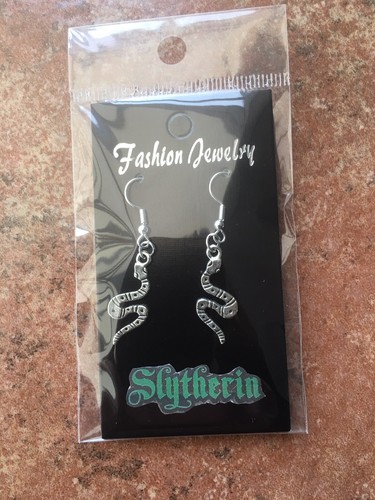 Slytherin earrings harry - slytherin,