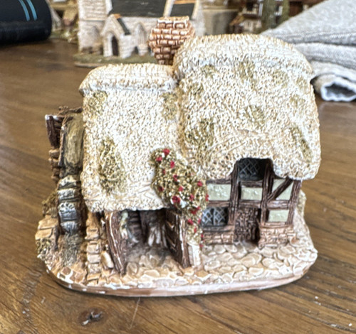 Thatched cottage house - thatched,