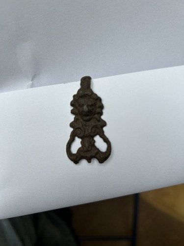 Medieval clothing hook