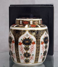 Royal Crown Derby 'Ginger Jar'