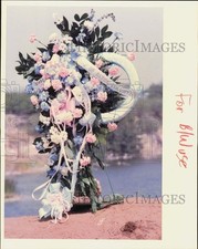 1989 Press Photo Wreath at Crash Site of School Bus & Dr. Pepper Truck, Texas