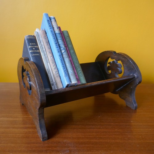 Vintage carved oak - , book