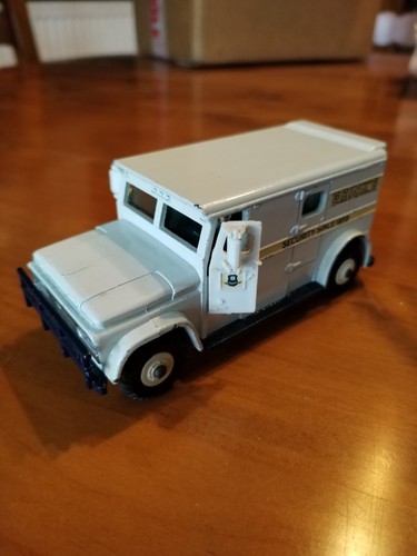 Dinky toy 275 brinks armoured - dinky,