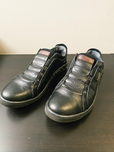 Children leather moccasins - leather,