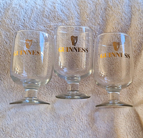 Guinness set stemmed wine - of,