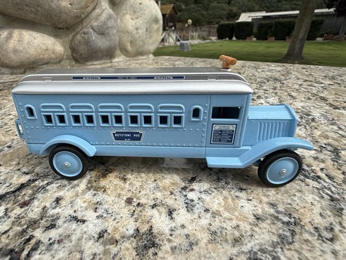 Hallmark kiddie car classics - car,